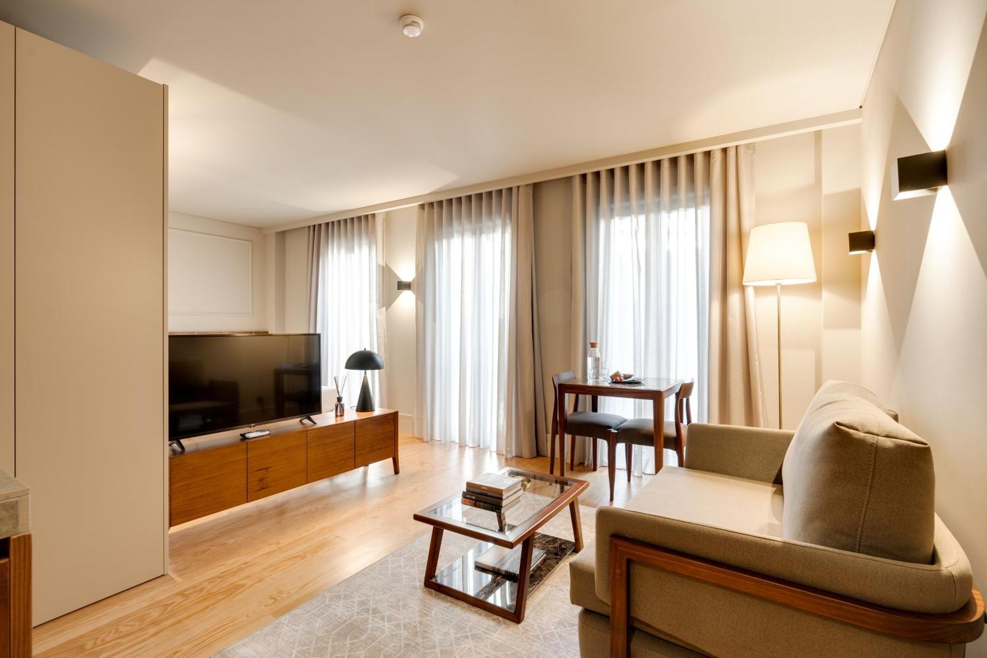 Avus M Suites And Apartments By Da'Home Porto Eksteriør billede