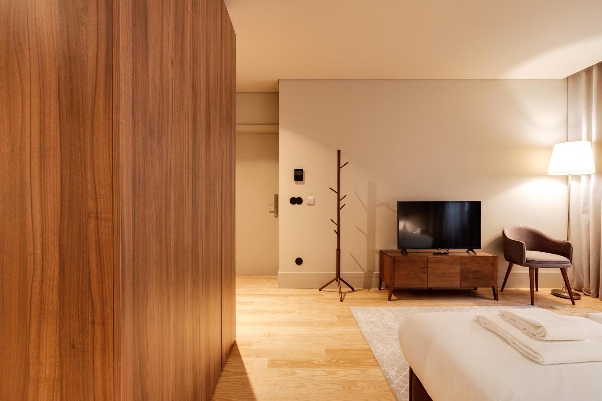 Avus M Suites And Apartments By Da'Home Porto Eksteriør billede