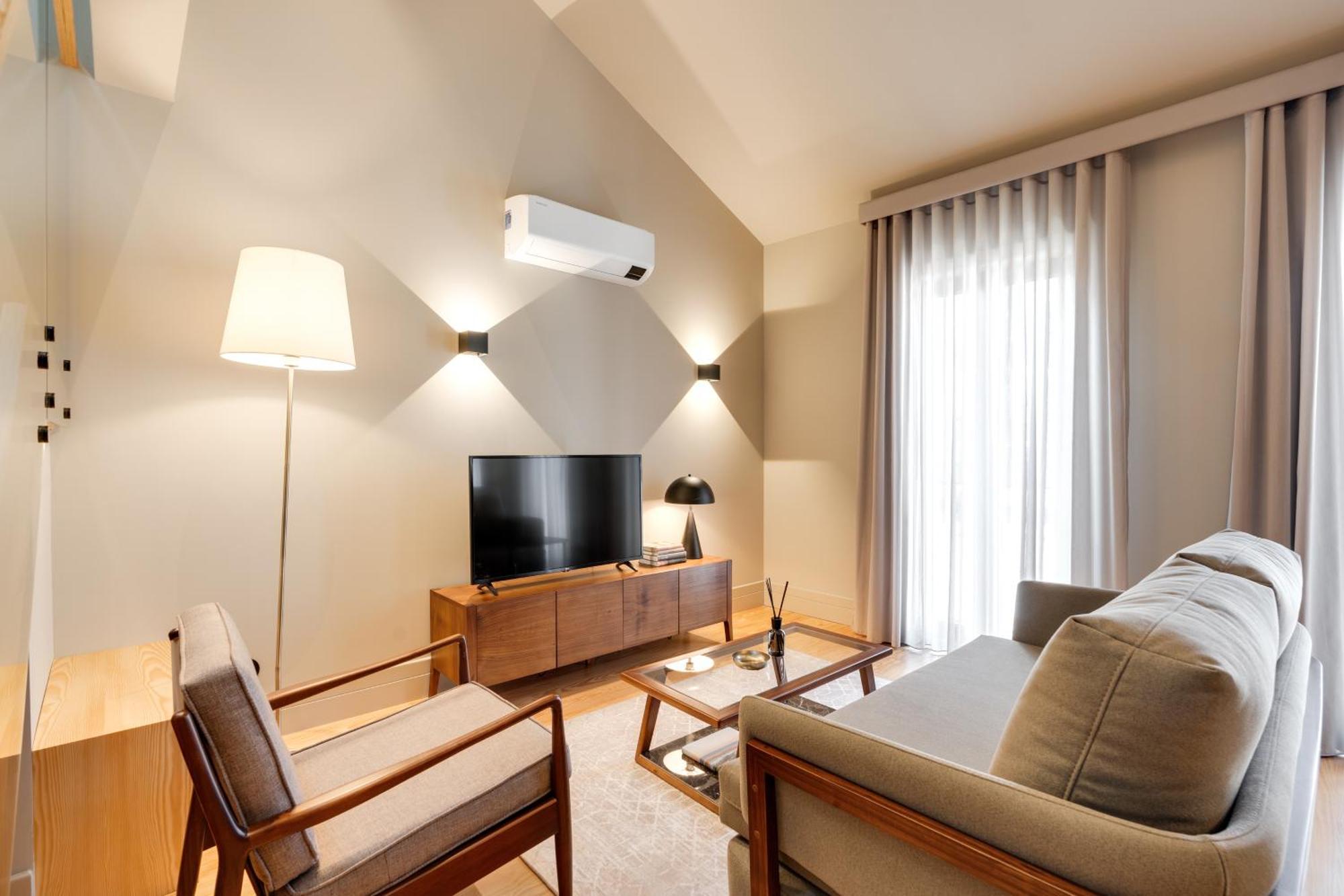 Avus M Suites And Apartments By Da'Home Porto Eksteriør billede